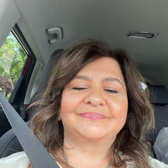 Meet your Posher, Posh - Picture 2 of 2